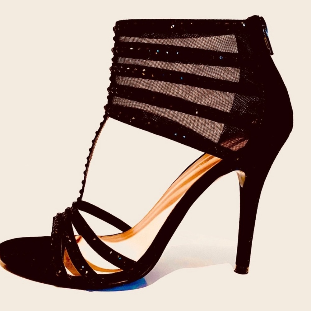 NINE WEST